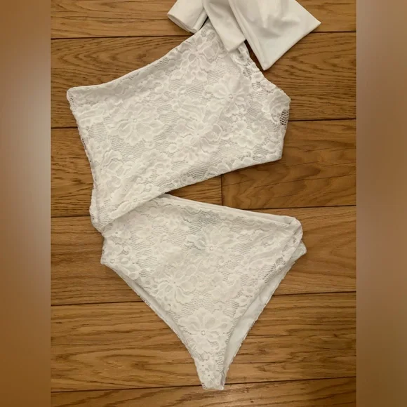 Beach Riot Selena One Piece Bridal Swimsuit Medium - Picture 7 of 13